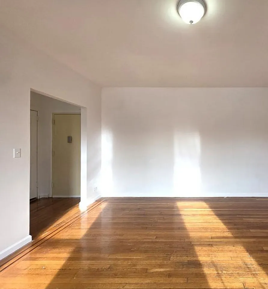3620 Parsons Blvd — Photo 2