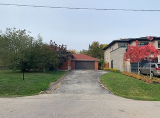 553 Valley Dr #BASEMENT, Oakville, ON L6L 4L9