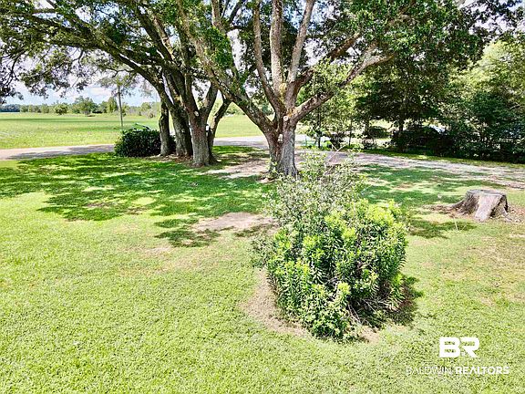 3rd image of 18167 Couch Plant Rd