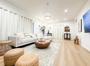237 S Doheny Dr, Beverly Hills, CA 90211