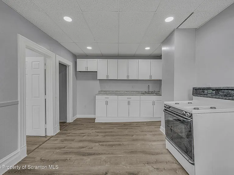 6 Green Ridge St #2 — Photo 18