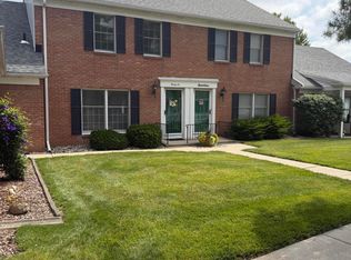 26 Olde Orchard Dr, Perrysburg, OH 43551