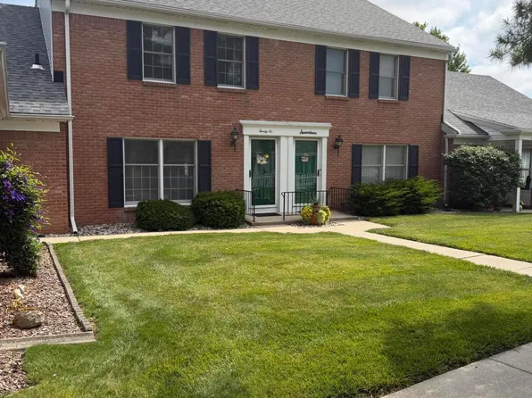 26 Olde Orchard Dr, Perrysburg, OH 43551