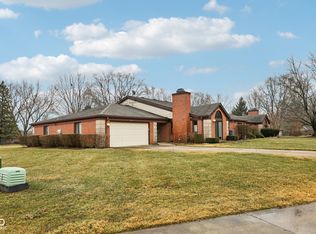 2215 Emily Dr, Indianapolis, IN 46260