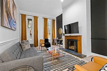 1306 Liverpool St #1 — Photo 2