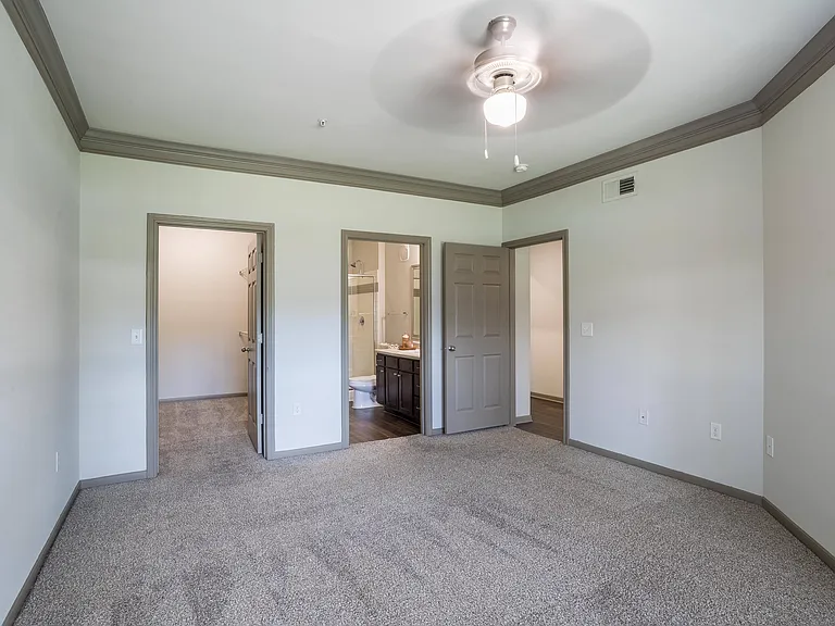 Avenues at Tuscan Lakes — Photo 48