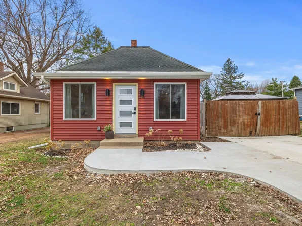 516 12th St, Howard Lake, MN 55349