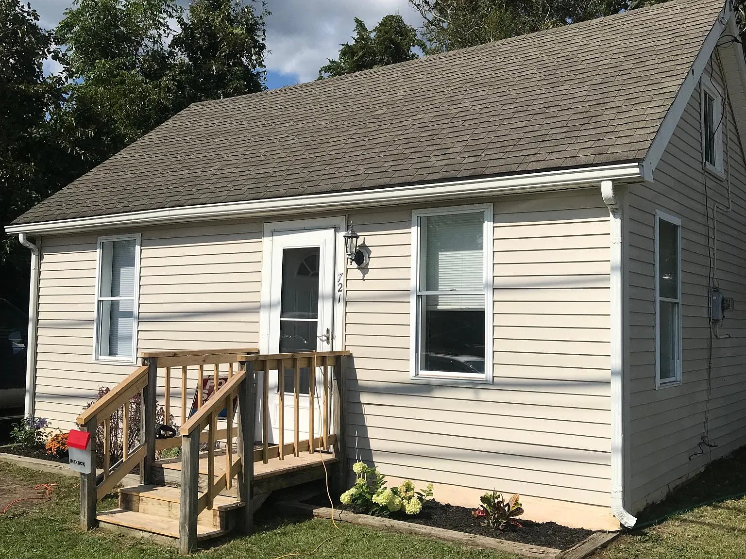 1 bed, 432 sqft, $1,300 — Photo 1