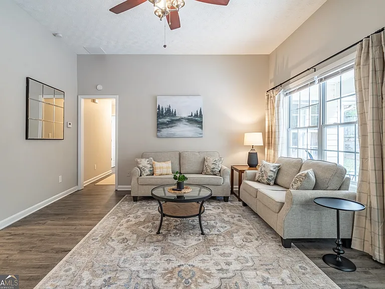 104 Kingston Pointe Dr — Photo 8