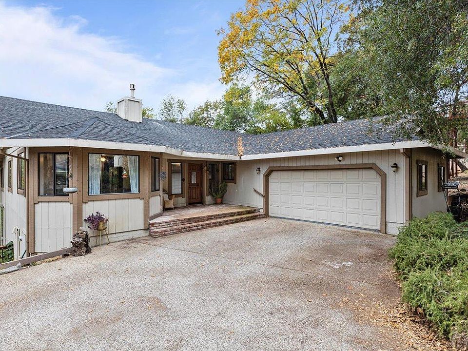 1st image of 13934 Hemlock Dr
