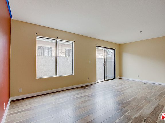 5th image of 10928 S Osage Ave APT 2