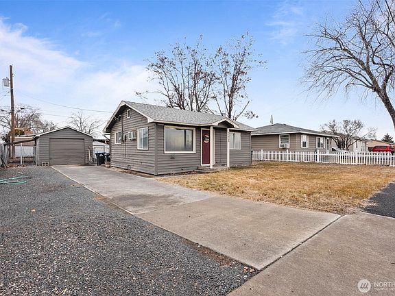 2nd image of 2426 W Peninsula Drive