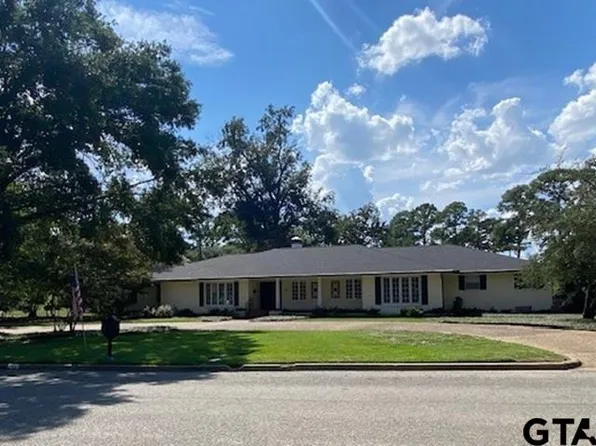 702 Mulberry Dr, Athens, TX 75751