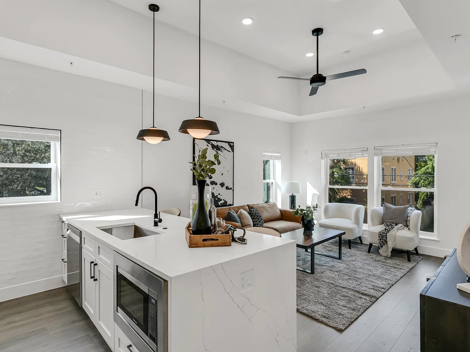 3006 W Estrella St — Photo 4