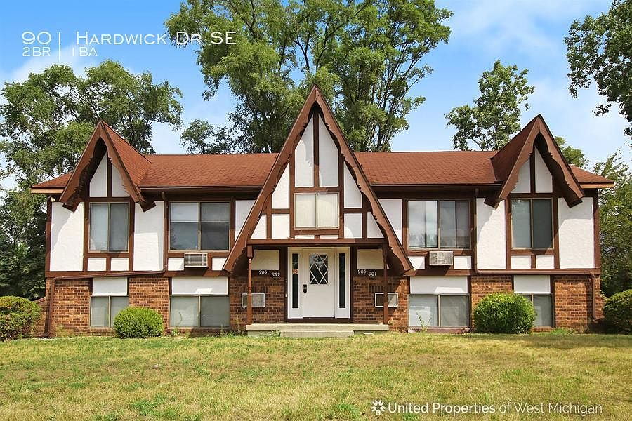 1st image of 901 Hardwick Dr SE