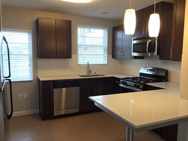 1st image of 1725 Penmar Ave APT 2