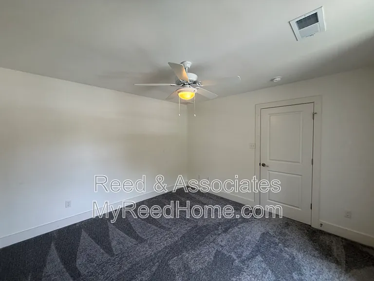 1080 Blythe St — Photo 10
