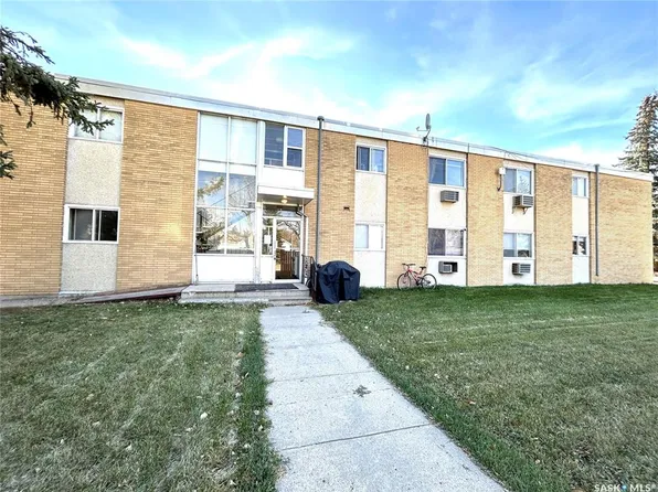 15 4th AVENUE, Maple Creek, SK S0N 1N0