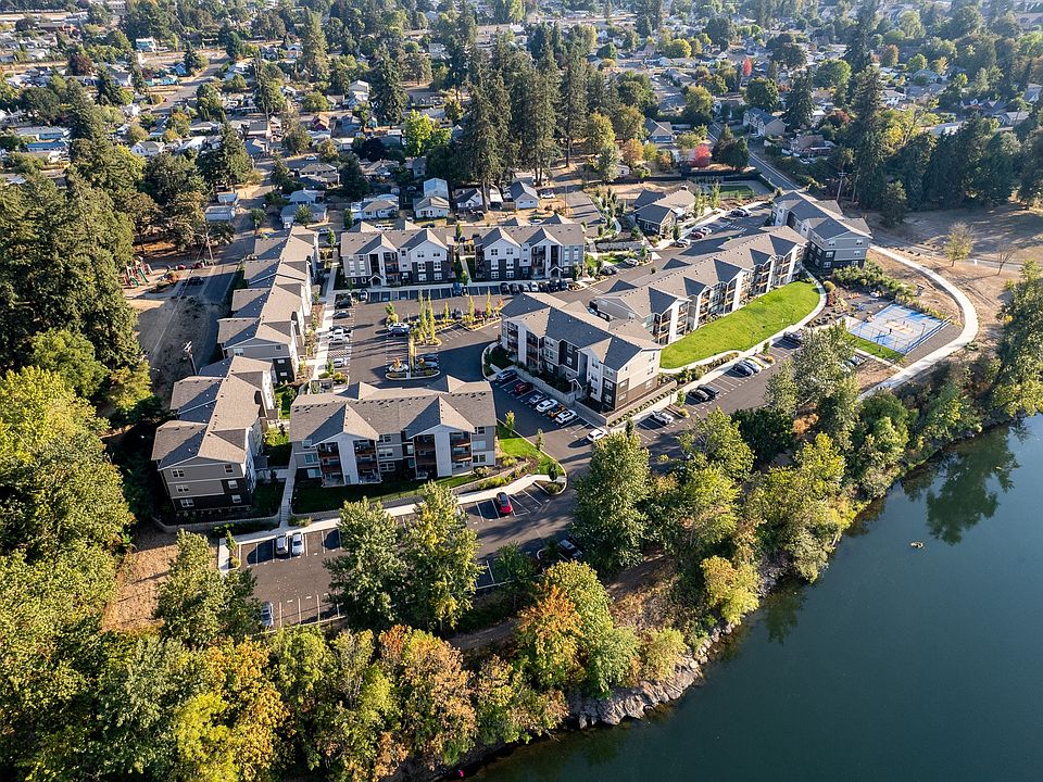 The Banks | Exterior