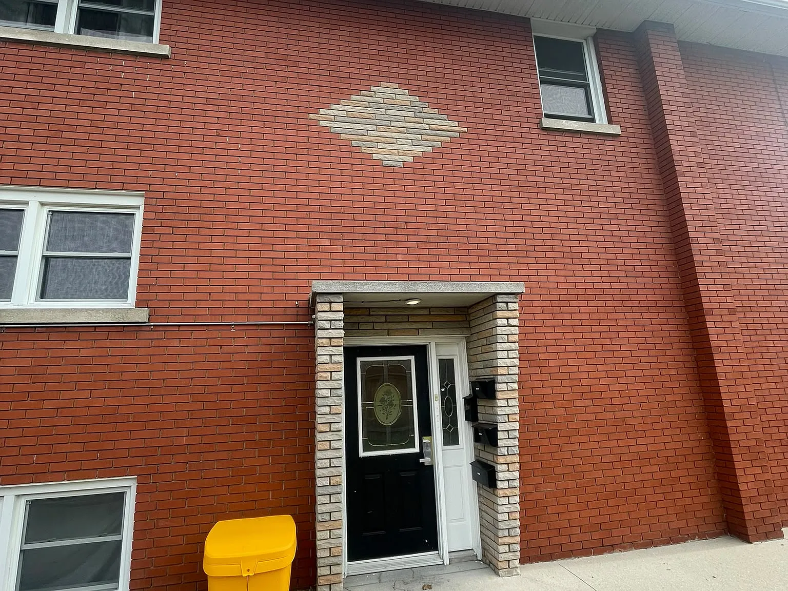 1 bed, 800 sqft, $1,575 — Photo 2