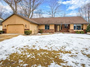 3332 S Poplar Ln, Appleton, WI 54915