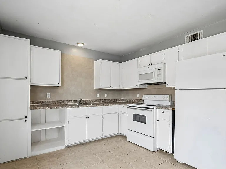 Sunrise Villas — Photo 24
