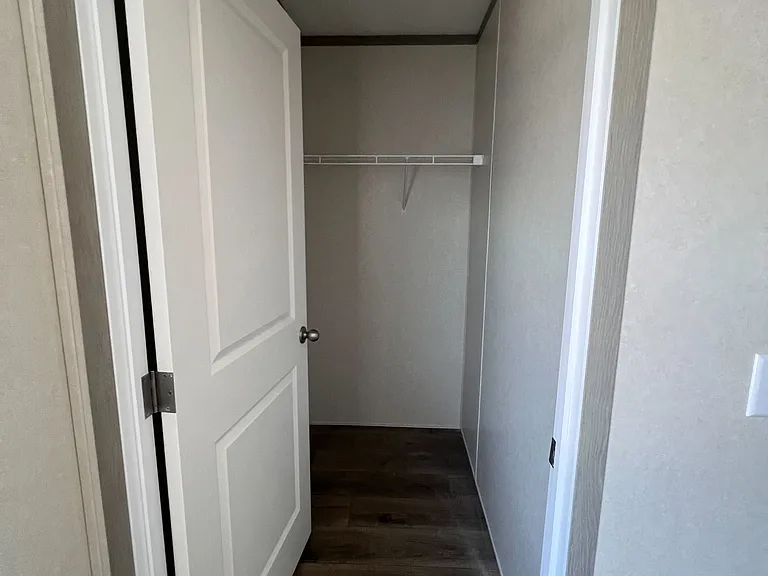 3208 Bristol Ave — Photo 6