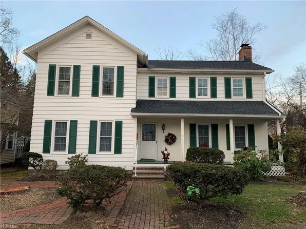 43 South St, Chagrin Falls, OH 44022