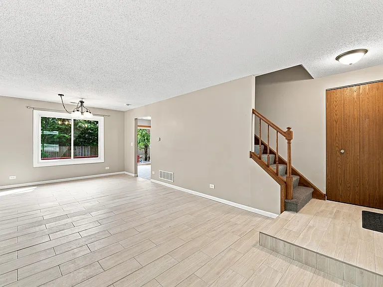 15 Brittany Ln — Photo 13