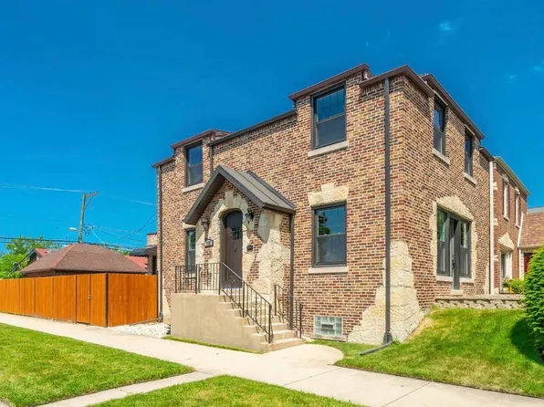 7137 N Francisco Ave, Chicago, IL 60645