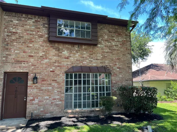 7012 Jetty Ln, Houston, TX 77072