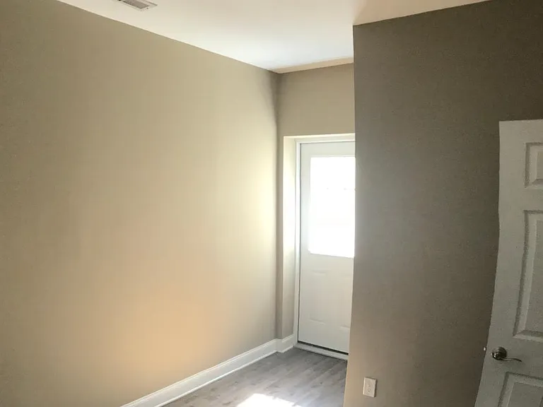 1820 W Girard Ave #2 — Photo 31