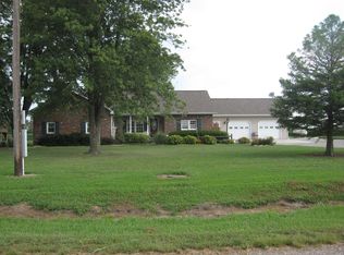 7422 Lincoln Rd, Louisville, IL 62858