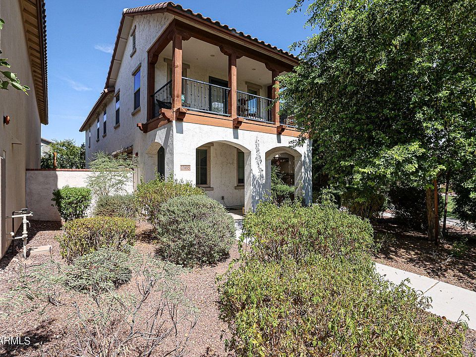 1st image of 20895 W MAIDEN Lane