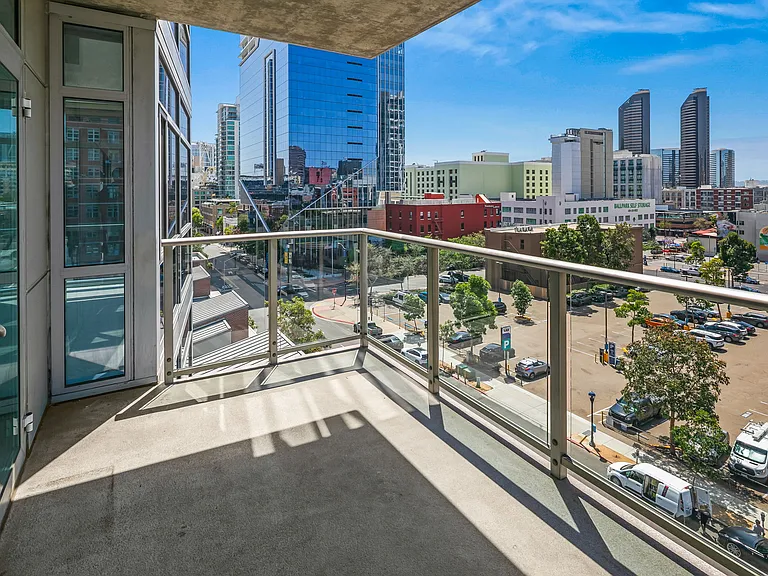 800 The Mark Ln #610 — Photo 9