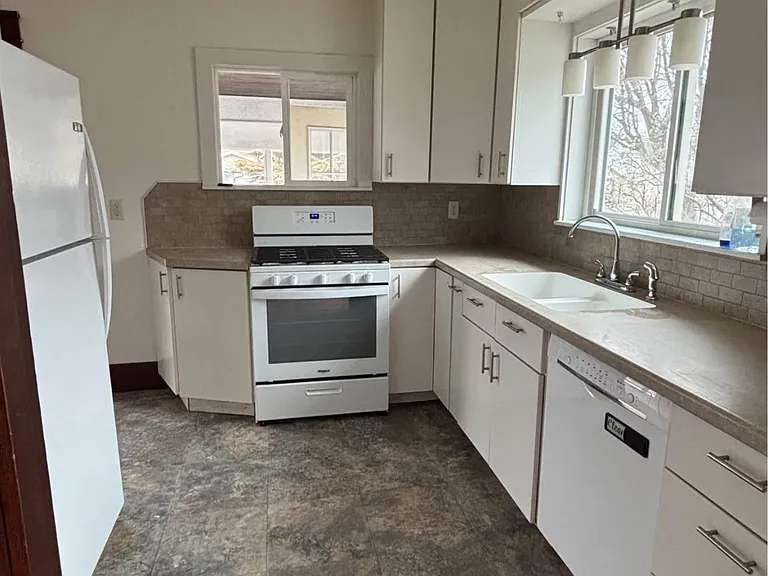 2022 Wood St — Photo 4