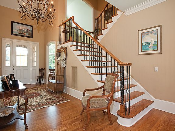 4th image of 1512 Landalee Dr