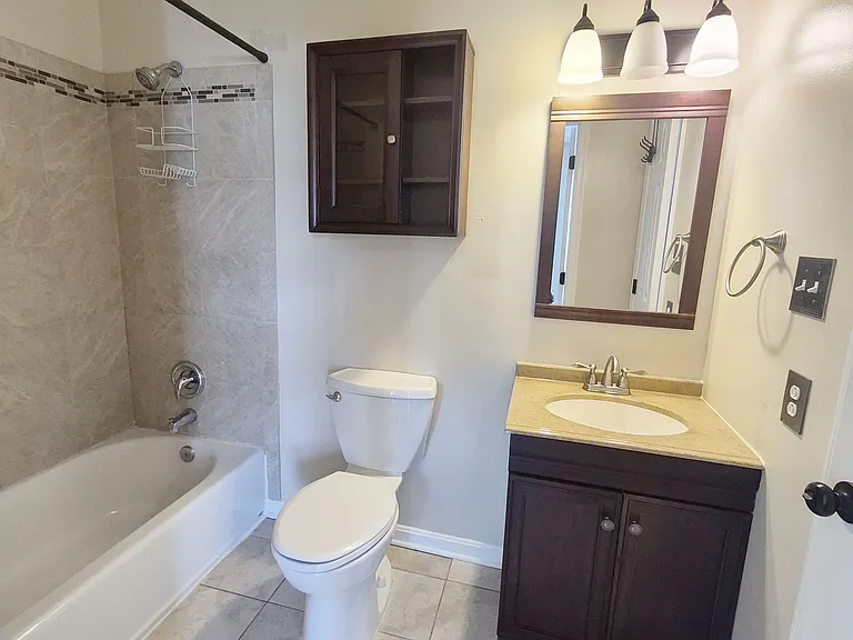 309 Surry Ln — Photo 14