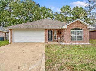 291 Frederick Cir, Flint, TX 75762