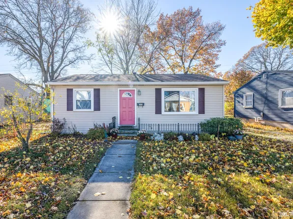 1420 Beard St, Port Huron, MI 48060