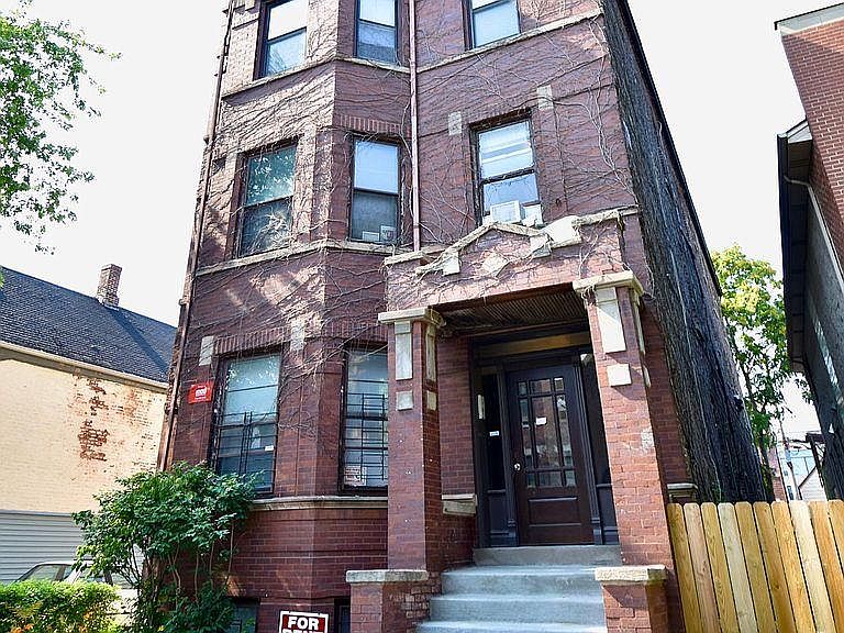 1st image of 2332 W Charleston St APT 1R