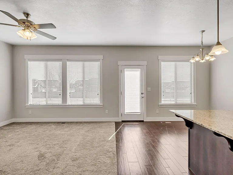 209 W Whitewater Dr — Photo 14