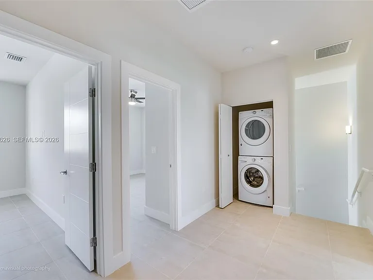 7702 SW 95th Ter — Photo 13