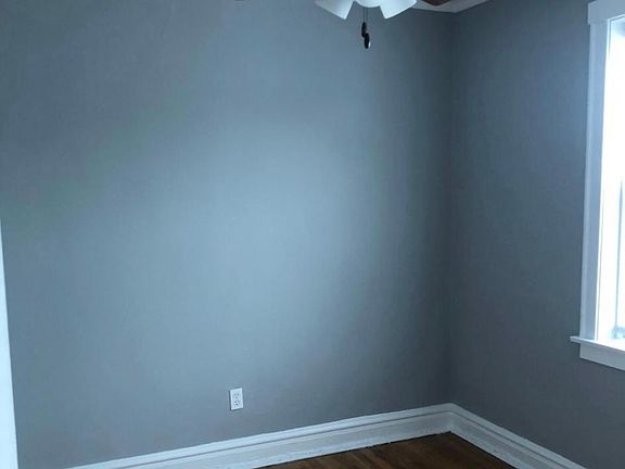 4th image of 3317 N Karlov Ave APT 2E