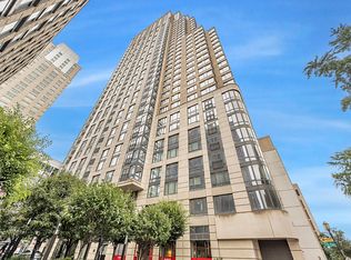 10 City Pl APT 30D, White Plains, NY