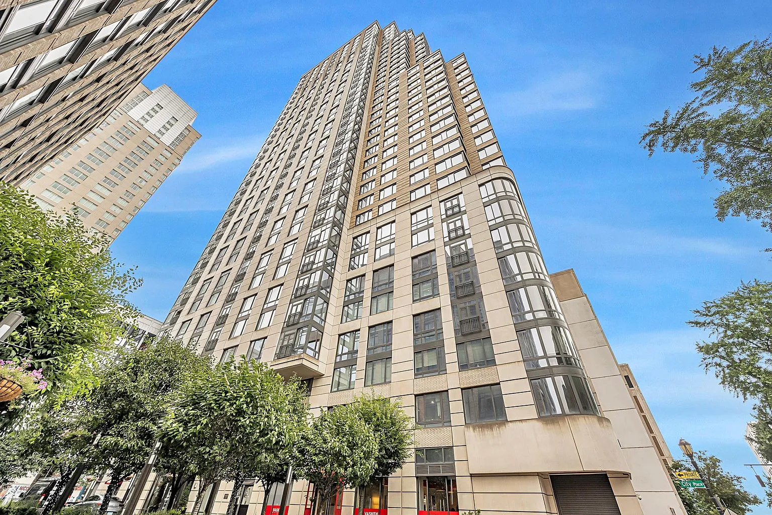 10 City Pl APT 30D photo 1