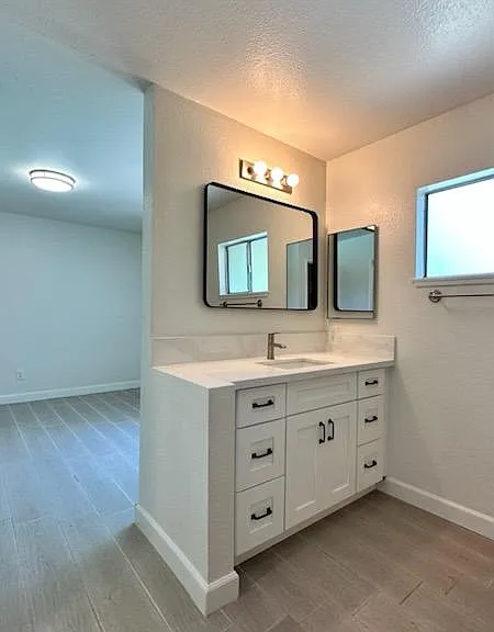 4201 W 5th St #205 — Photo 18