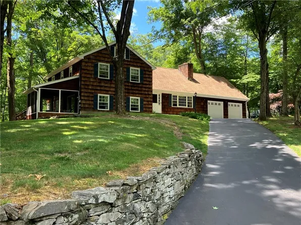 3 Maple Lane, Hyde Park, NY 12538