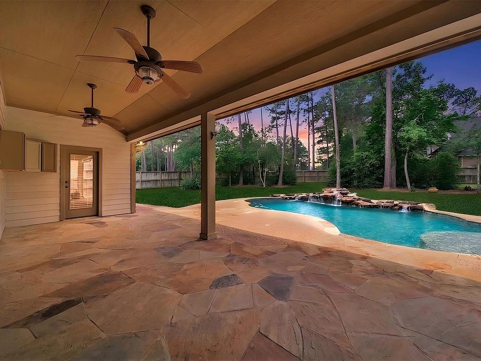 1st image of 40503 Manor Dr