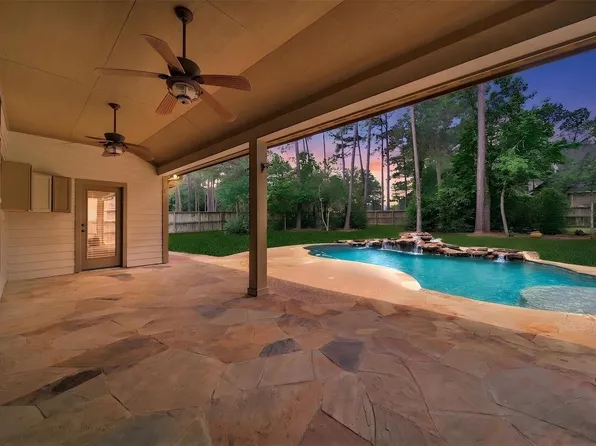 40503 Manor Dr, Magnolia, TX 77354